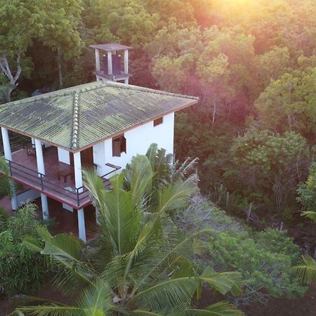 Salt Lake Cabanas & Restaurant Tangalle Exterior photo